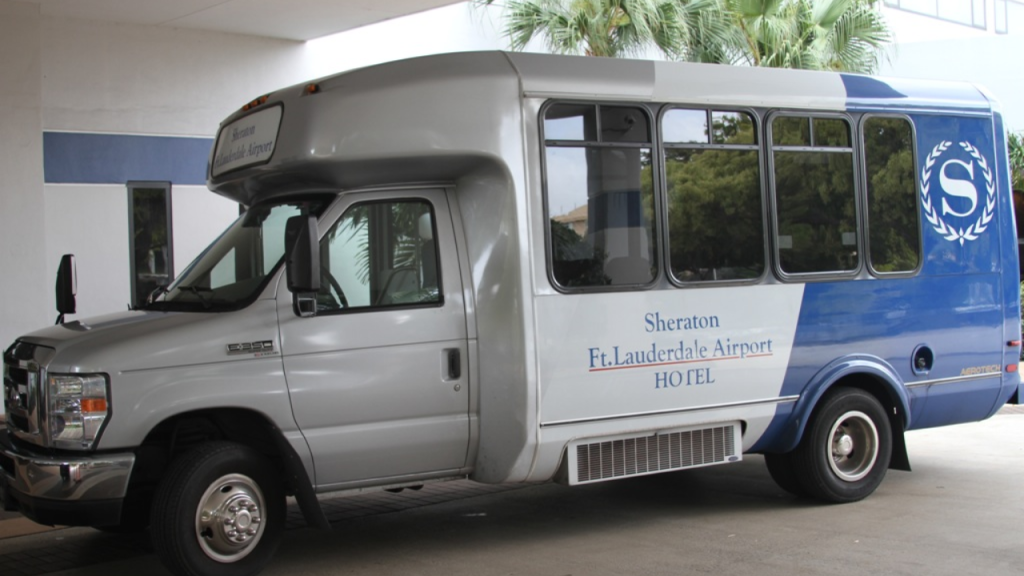 fll airport hotel shuttle