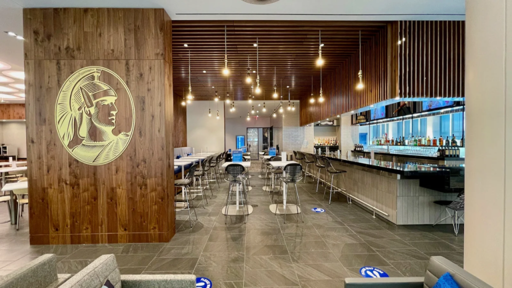 lax airport Centurion Lounge