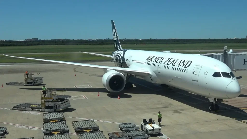 Air New Zealand Terminal B at LAX