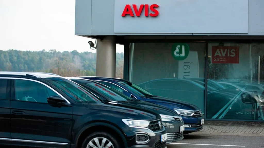 Avis rental agreement at LaGuardia Airport