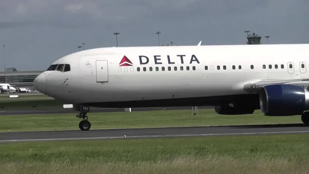 Delta Airlines Terminal at Hartsfield-Jackson Atlanta International Airport (ATL)