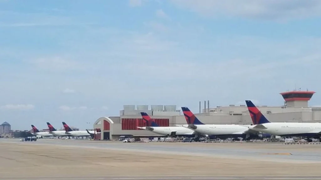 Delta Airlines at Sacramento Airport Terminal A